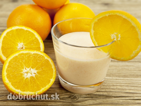 Mliečny pomarančový koktail