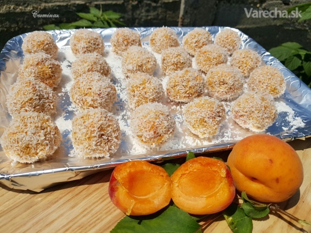 Marhuľové guľky obalené v kokose (fotorecept) recept