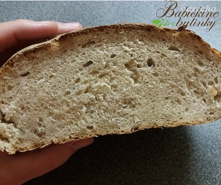 Prvý kváskový chlebík krok za krokom (fotorecept) recept