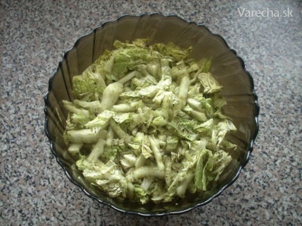 Zeleninové šaláty s tradičným tekvicovým olejom recept