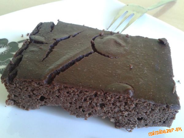Čokoládový fitness koláč bez múky