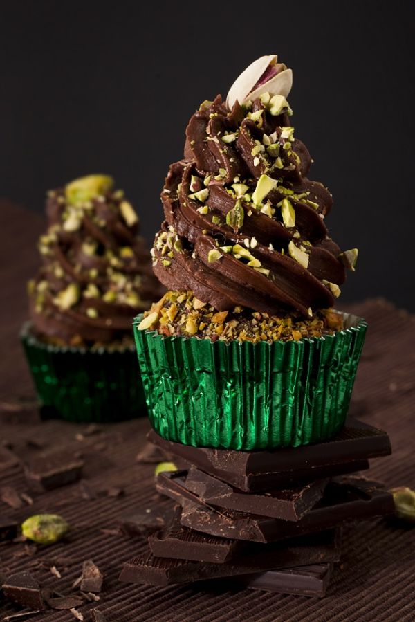 Čokoládové cupcakes s pistáciovým krémom