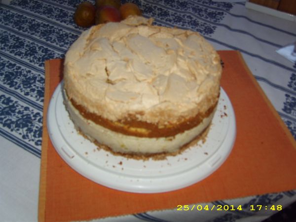 Fotorecept: Rebarborova baiser torta