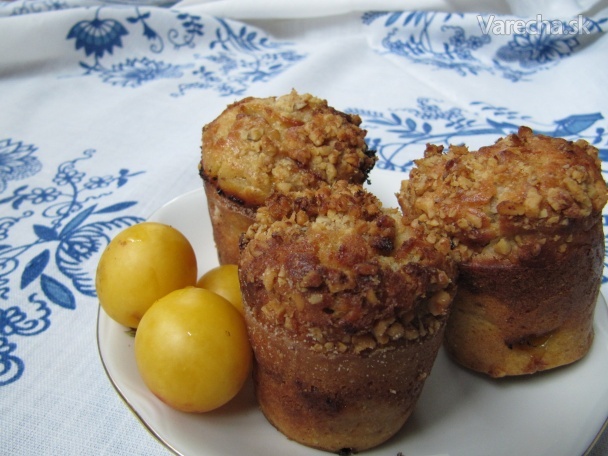 Muffiny so žltými slivkami (fotorecept) recept