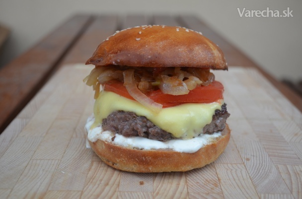 Kráľovský hamburger s domácou žemľou (fotorecept) recept ...