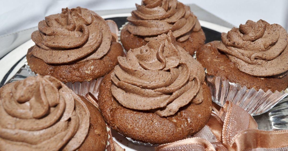 Fotorecept: Čokoládovo-avokádové muffiny, fotogaléria 10 / 12.