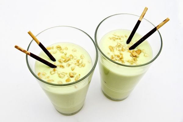 Smoothie s avokádom a vanilkovým proteínom