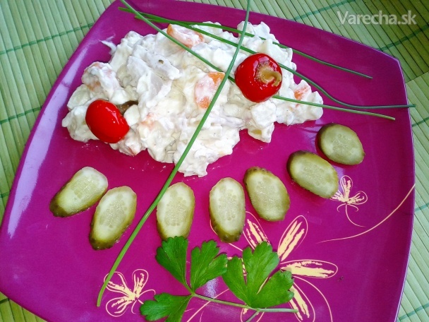Kurací šalát s vajcom a so zeleninou (fotorecept) recept