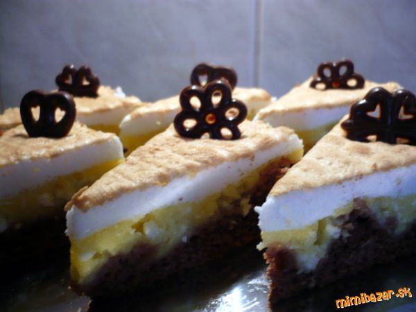 Tvarohový koláč podľa Beaty Dubasovej