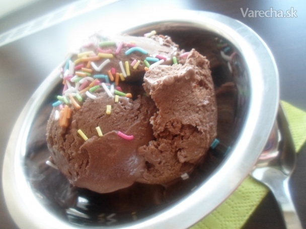 Čokoládová zmrzlina aj s prekvapením (fotorecept)