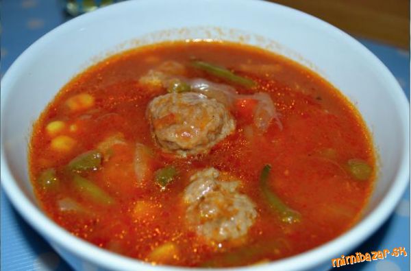 Chilli polievka s mäsovými guličkami