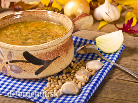 Hrachová polievka so zemiakmi