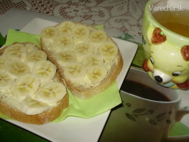 Chlieb s maslom a banánom recept