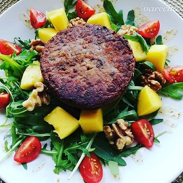 Goody Foody Vegan burger s mangovo-avokádovým šalátom recept