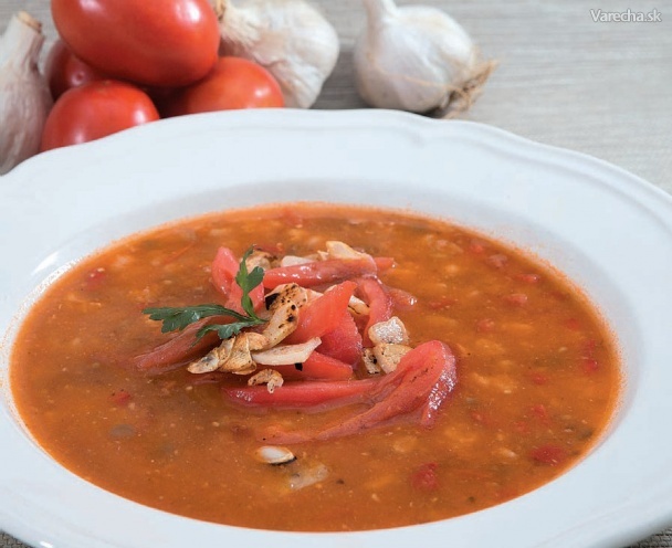 Pikantná cesnaková polievka s paradajkami recept
