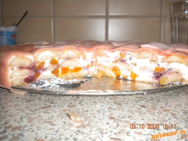 klasická šlahačková piškotová tortička