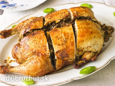 Pečené kurča s pečeňovou plnkou