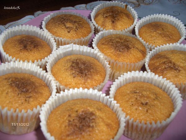 Dvojfarebné muffiny s horkou čokoládou