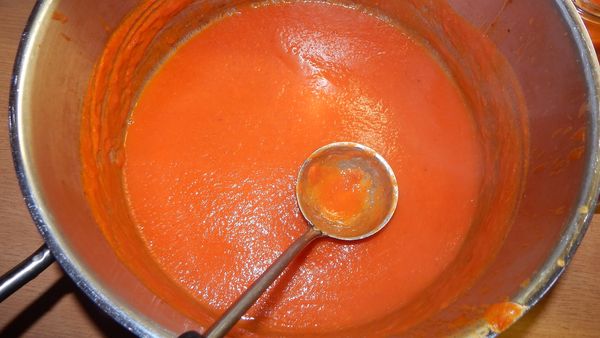 FOTORECEPT: Pretlak z pečených paradajok
