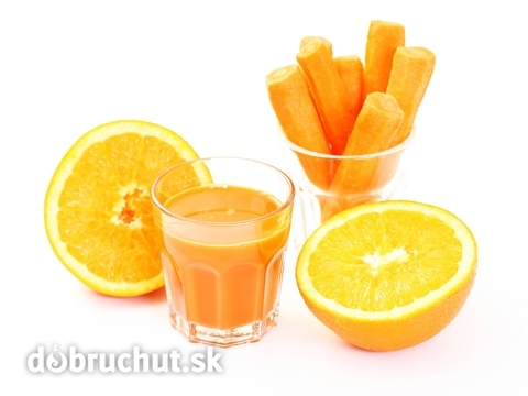 Mrkvovo-pomarančový nápoj