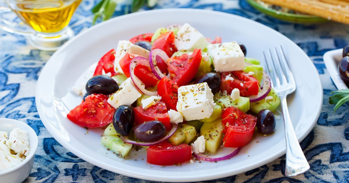 Domáci grécky šalát recept 15min.
