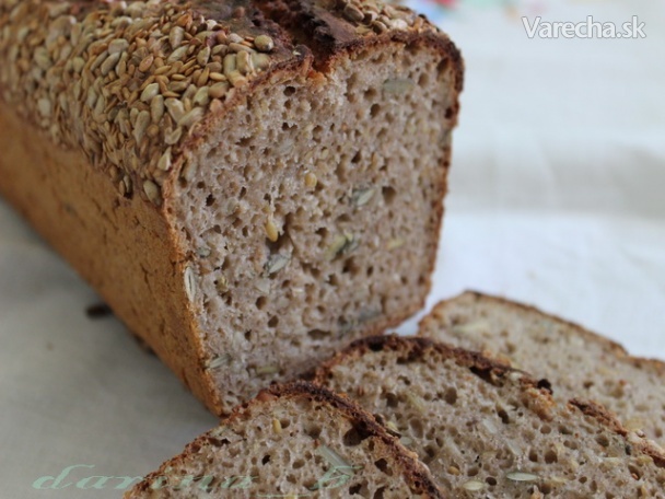 Ražno-pohánkový chlieb s kváskom (fotorecept) recept