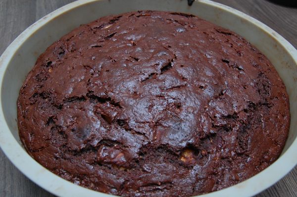 FOTORECEPT: Cviklové brownie s broskyňou