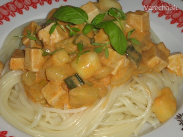 Špagety s cuketou a tofu (fotorecept) recept