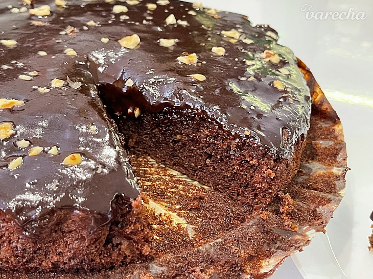 Šťavnatý čokoládový koláč s polevou recept