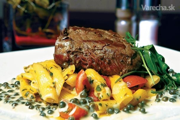 Hovädzí steak Pepper verde s tricolore omáčkou recept
