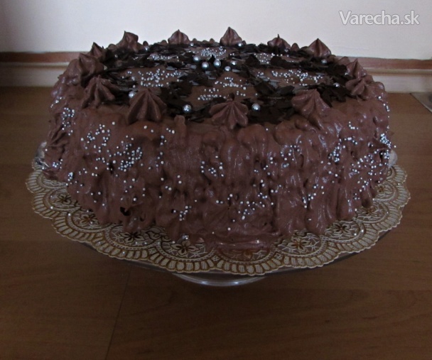 Orechová torta s parížskym krémom a šľahačkou (fotorecept ...