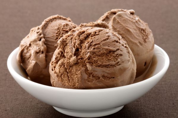 Čokoládová smotanová zmrzlina