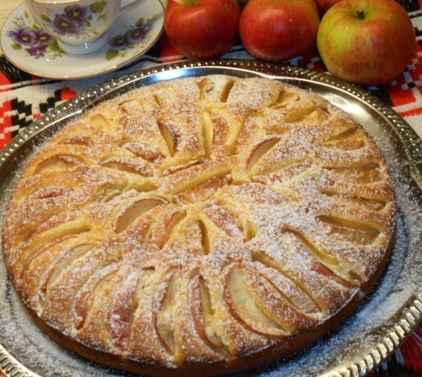 FOTORECEPT: Jablkový koláč s tvarohovým cestom