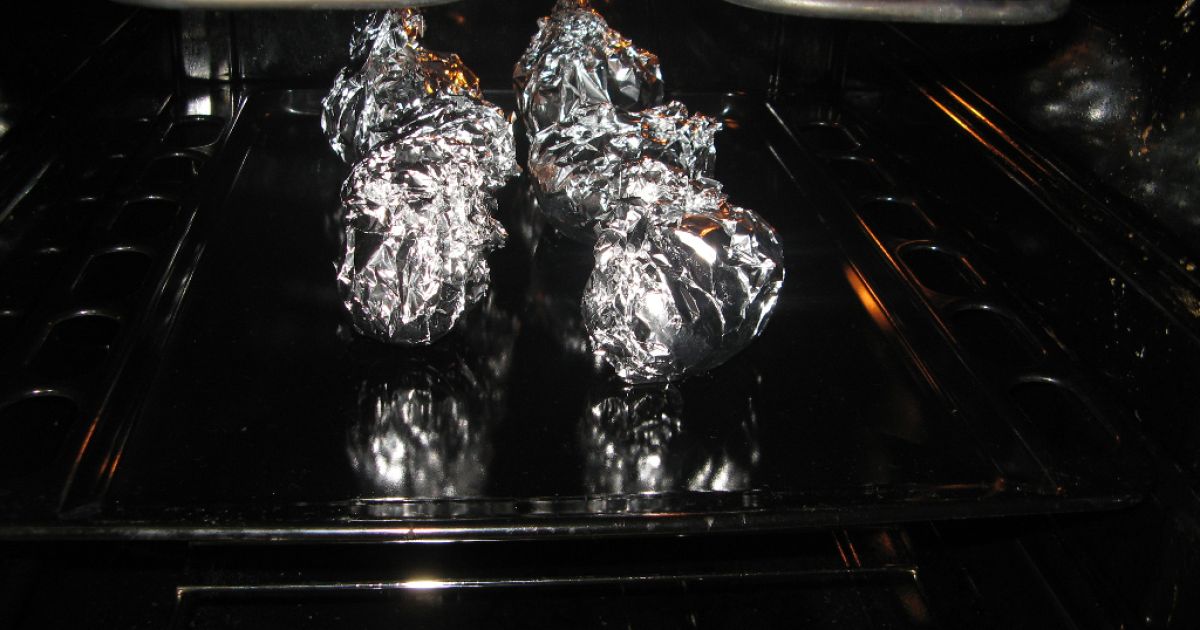 Pečené zemiaky v alobale so slaninou, fotogaléria 6 / 7.