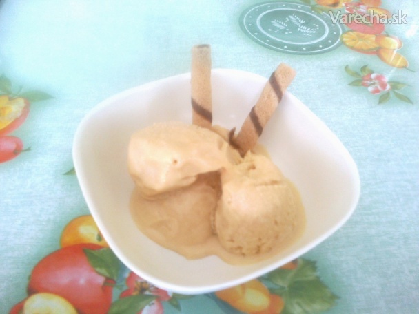 Domáca karamelová zmrzlina (fotorecept) recept