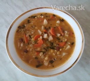 Hŕstková polievka s medvedím cesnakom recept