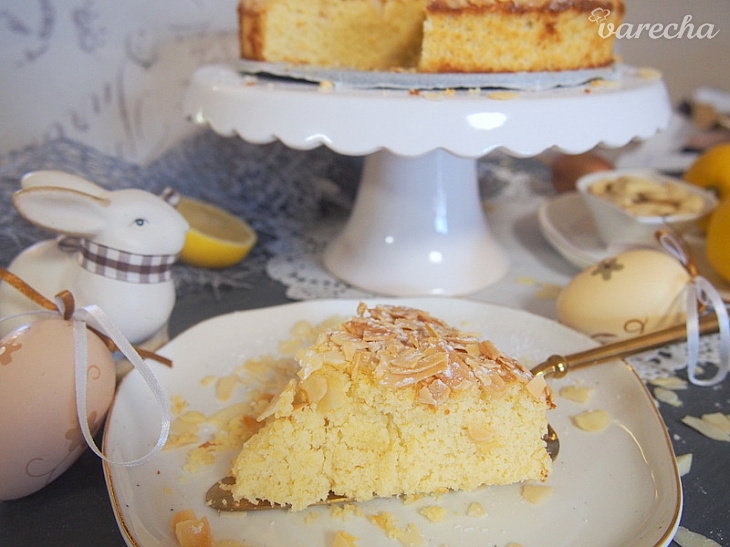 Mandľovo-citrónová hrnčeková torta bez lepku recept