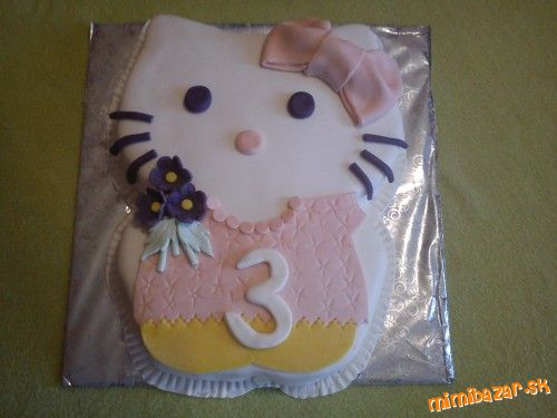 Torta Hello Kitty pre Julinku plus fotopostup na ležiacu kitty ...