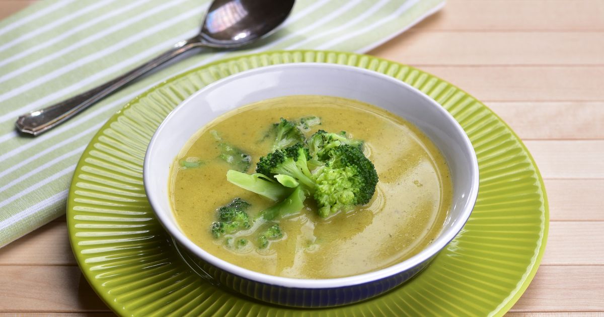 Brokolicová polievka s taveným syrom , fotogaléria 1 / 3.