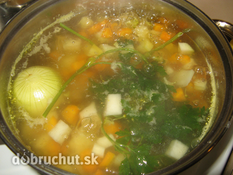 Fotorecept: Rýchla zeleninová polievka