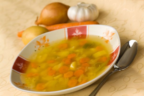Farebná zemiaková polievka