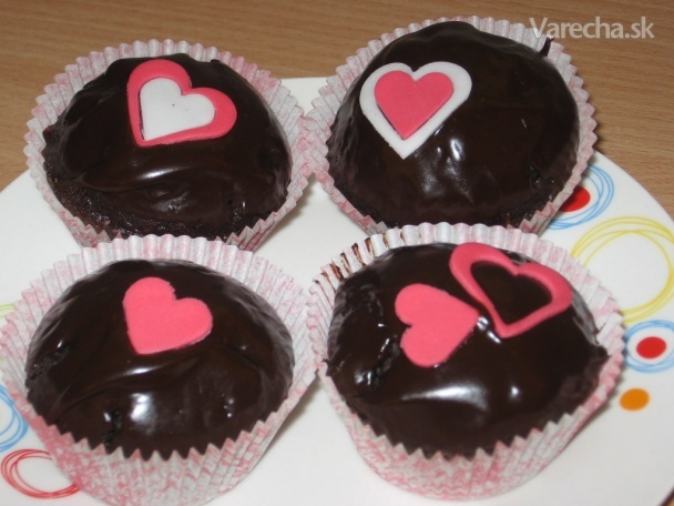 Valentínske cupcakes (fotorecept) recept