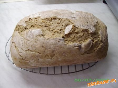 Slnečnicový chlieb 1
