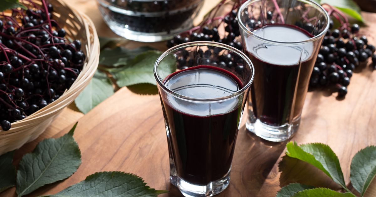 Domáci likér z plodov bazy čiernej recept 35min.