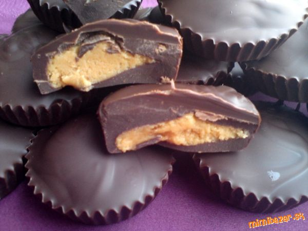 Čokoládky s arašidovou náplňou
