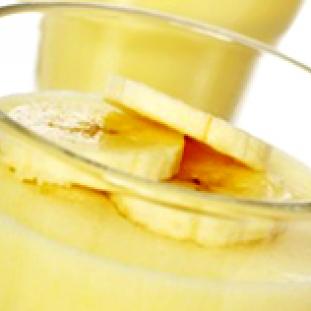 Banánové a mangové smoothie (šejk)