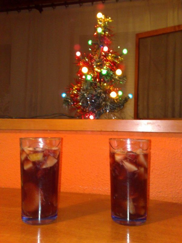 Voňavý vianočný ovocný punč
