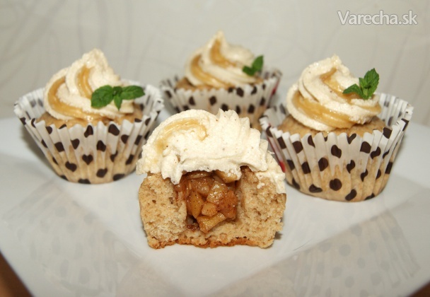 Jablkové koláčiky s vanilkovo karamelovým krémom (fotorecept ...