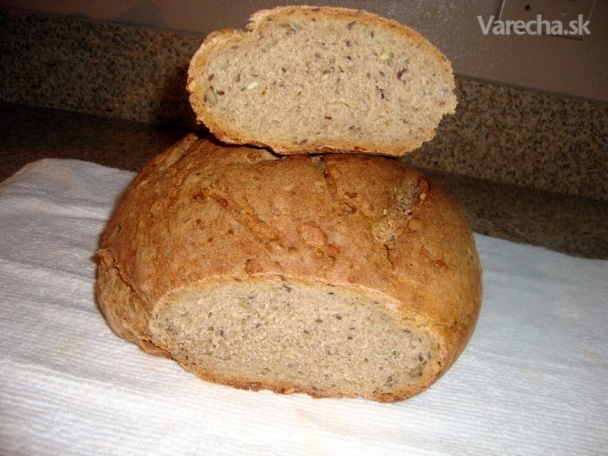 Chlieb doma pečený s odloženým kúskom cesta – čepetom ...