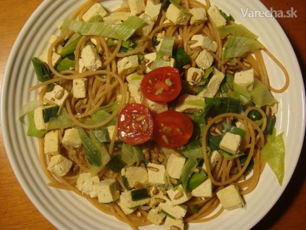 Špagety s pórovým tofu recept